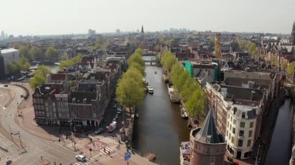 Vacker Luftutsikt Över Amsterdam Över Kanalerna Nära Central Stationen Och — Stockvideo