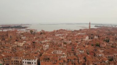 Venedik, İtalya üzerinde güzel havadan görünümü. San Marco plaza görünümü.