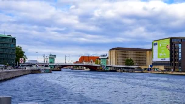Canal Copenhague Time Lapse View Con Barcos Pasando Por — Vídeos de Stock