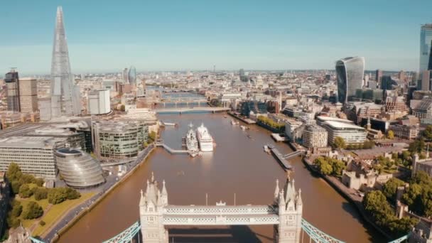 Tower Bridge Londres Reino Unido Abertura Drawbridge Uno Los Símbolos — Vídeos de Stock