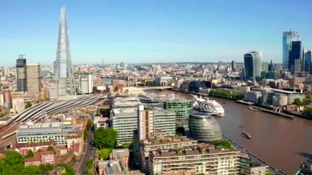 伦敦塔桥 吊桥开放 英国古典符号之一 — 图库视频影像