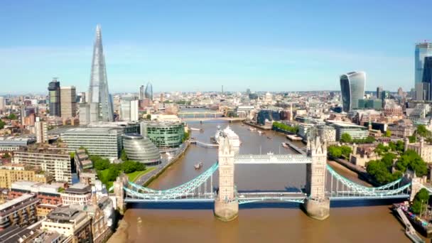 Tower Bridge London Storbritannien Vind Bryggans Öppning Engelska Klassiska Symbolerna — Stockvideo