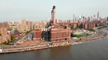 New York fabrikasının havadan görünümü-Manhattan 'da New York City ve Westchester County 'de elektrik, gaz ve buhar hizmeti veren.