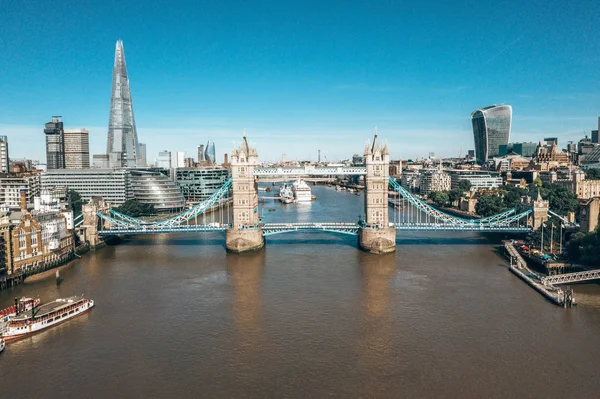 Tower Bridge Londres Reino Unido Día Brillante Sobre Londres Abertura —  Fotos de Stock