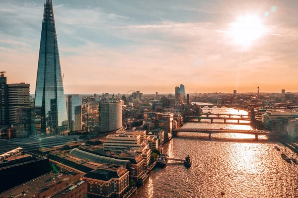 Londra şehrinin havadan görünüşü, Birleşik Krallık.