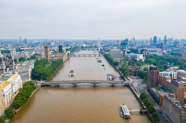 Londra şehrinin havadan görünüşü, Birleşik Krallık.