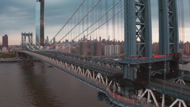 Vista Aérea Estructura Del Puente Manhattan Ciudad Nueva York Amanecer — Vídeo de stock