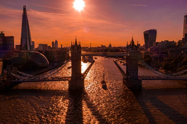 Famous Tower Bridge London Opening Its Gates Aerial View River — Stock Photo, Image