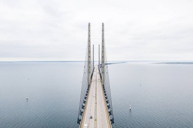 Danimarka ve Isveç, Oresundsbron arasındaki köprünün havadan görünümü. Oresund Köprüsü yakın görünüm.