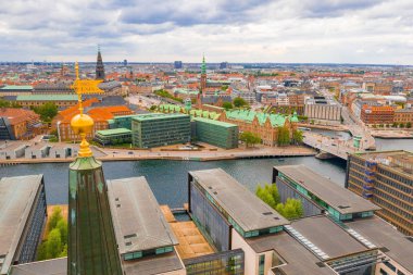 Danimarka'da Kopenhag şehrinin güzel havadan panoramik görünümü. 
