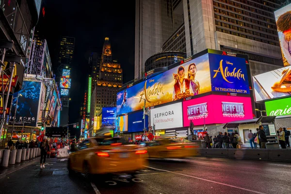 New York City Usa Juni 2019 Cars Traffic People Crowd — Stockfoto