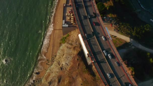 Сценічний Панорамний Часовий Пропуск Хмар Проходять Історичний Міст Біксбі Крік — стокове відео