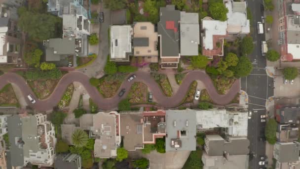 Stigande Och Flygande Över Molnen Morgonsoluppgången San Francisco Med Skyskrapor — Stockvideo