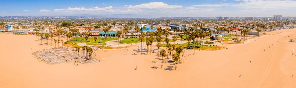 Vista Aérea Del Parque Skate Venice Beach Hermoso Día Soleado —  Fotos de Stock