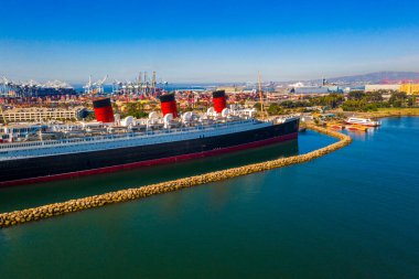 10 Mayıs 2019. Long Beach, Ca. Long Beach 'teki Rms Queen Mary okyanus gemisinin muhteşem hava manzarası. Bir noktada dünyanın en büyük yolcu gemisi..