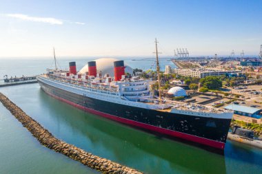 10 Mayıs 2019. Long Beach, Ca. Long Beach 'teki Rms Queen Mary okyanus gemisinin muhteşem hava manzarası. Bir noktada dünyanın en büyük yolcu gemisi..