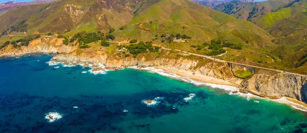 Vista Aérea Mágica Rota 101 Pela Costa Pacífico Californiana Caminho — Fotografia de Stock