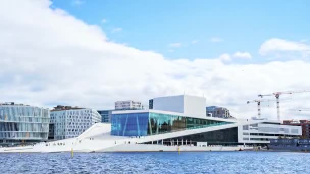 Luchtfoto Van Het Nationale Opera Gebouw Van Oslo Het Centrum — Stockvideo