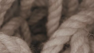 İpin makro görüntüsünü kapat. İp yığınının içinden görüntüle.