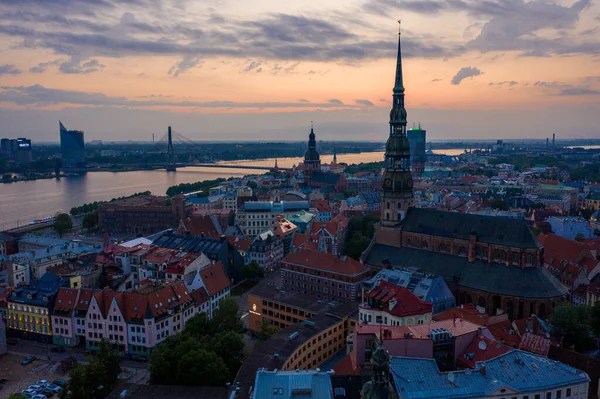 Vista Aérea Del Casco Antiguo Riga Durante Mágica Puesta Sol — Foto de Stock