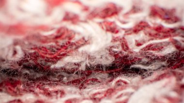 Örgü örerken makro görüntüyü kapat. Noel çorabının içine bak..