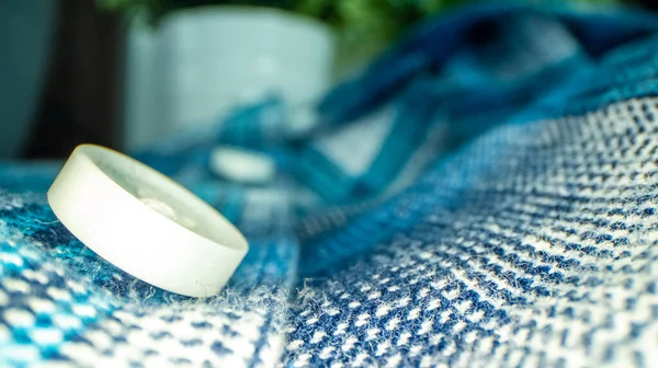 Tutup Tampilan Makro Kemeja Dengan Tombol Meluncur Bawah Kemeja Tekstil — Stok Foto