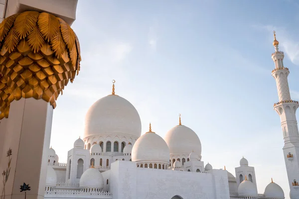 Akşam Vakti Abu Dabi Deki Büyük Cami Şeyh Zayed Camii — Stok fotoğraf