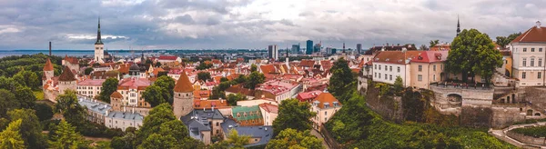 Tallin Una Ciudad Medieval Estonia Báltico Vista Aérea Del Casco —  Fotos de Stock
