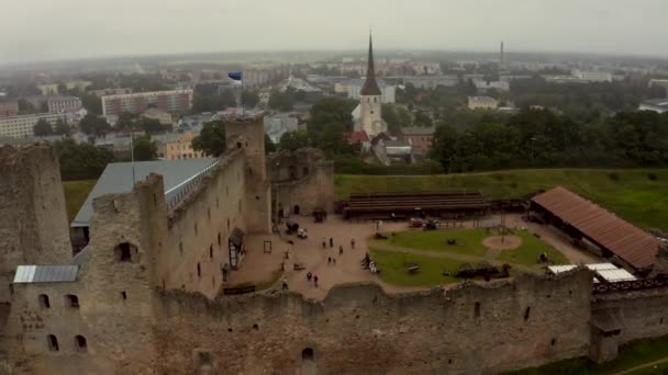 Flying Old Town Tallinn Estonia Aerial View City Baltic Sea — Stock Video