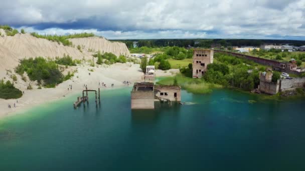 Carrière Abandonnée Rummu Estonie Vue Panoramique Terre Montagne Sable Blanc — Video