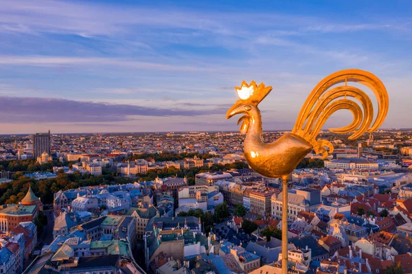 Flying Beautiful Old Town Riga Latvia Sunset Domes Cathedral Panoramic — Stock Photo, Image