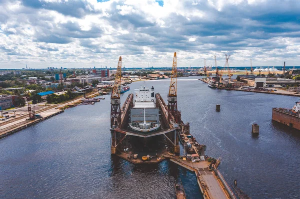 Riga Letónia Julho 2020 Vista Aérea Navio Militar Ser Reparado — Fotografia de Stock