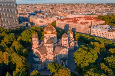 Letonya Riga 'da İsa' nın Doğumu Katedrali 'nin havadan görünüşü