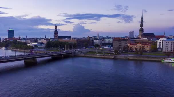 Linda Noite Sobre Cidade Velha Riga Capital Letônia Vista Aérea — Vídeo de Stock