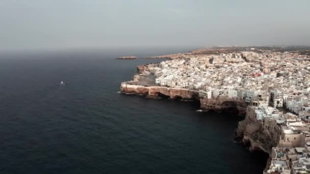 Polignano Mare Kasabası Puglia Bölgesi Talya Avrupa Nın Ilkbahar Panoramik — Stok video