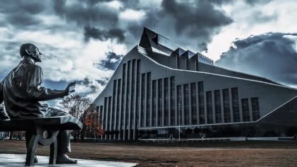 Riga Letonia Agosto 2020 Biblioteca Nacional Letonia Lapso Tiempo Disparo — Vídeos de Stock