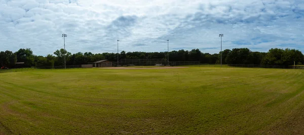 Panoramautsikt Över Tom Baseballplan Stadspark Med Utsikt Mot Hemmabas Från Stockbild