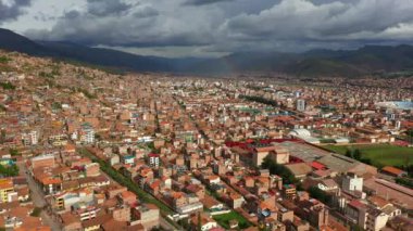 Eski bir şehir Cusco Hava drone görünümü-Inca uygarlığının başkenti. Peru, Güney Amerika.