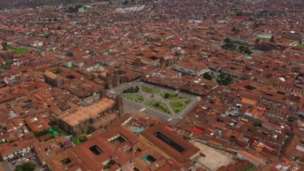 Lotnicze Drone widok na głównym placu miasta Cusco-Plaza de Armas. Peru, Ameryka Południowa. — Wideo stockowe