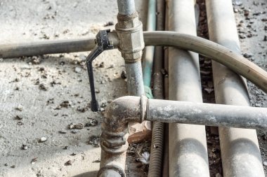 borudan su temini, her iki eski pas korozyon