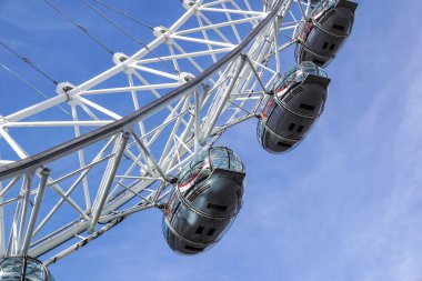 London, Büyük Britanya - 6 Mayıs: Londra, İngiltere'de London Eye 6 Mayıs 2011 tarihinde detayını. London Eye Avrupa'nın en yüksek dönme dolap 135 metre olduğunu