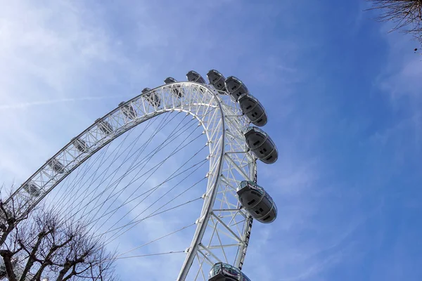 LONDON, UNITED KINGDOM - MAY 6: Detail of London Eye on May 6, 2011 in London, UK. London Eye is the tallest Ferris wheel in Europe at 135 meters — Stock Photo, Image