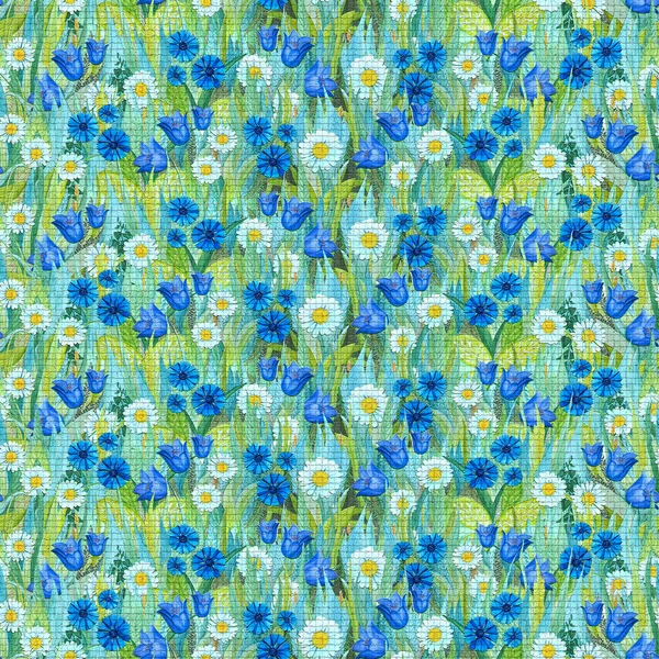 Seamless mosaic pattern of chamomiles, cornflowers, bluebells on the grass. — Stock Photo, Image