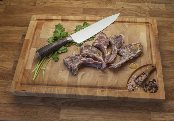 kuzu karşılamak kaburga