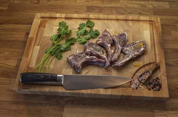 kuzu karşılamak kaburga