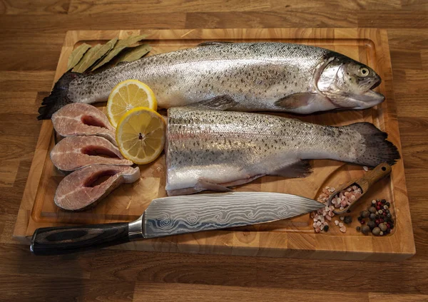 Balık kesme tahtası