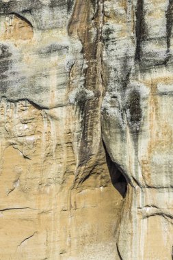 Tuhaf şekiller büyük mağaralar uçuruma Yunanistan orta kısmında yer alan.