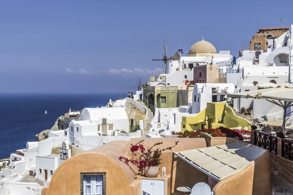 Krajobraz Rano Ulicach Oia Wyspie Santorini Jest Obraz Jasny Kolor — Zdjęcie stockowe