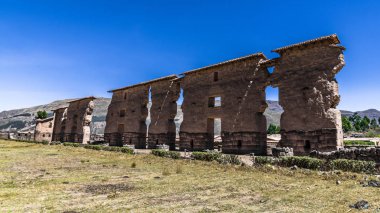 Eski Perulu Tapınağı, Machu Picchu götürür ünlü Inca Caddesi'nde bulunan Rakchi kalıntıları.