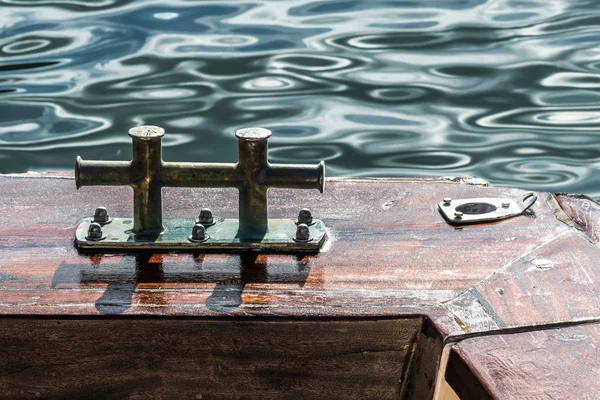 Förtöjnings Cleat Aktern Liten Ocean Yacht Marinan Teneriffa — Stockfoto